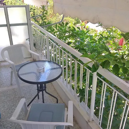 Ξενοδοχείο με διαμερίσματα House 3*