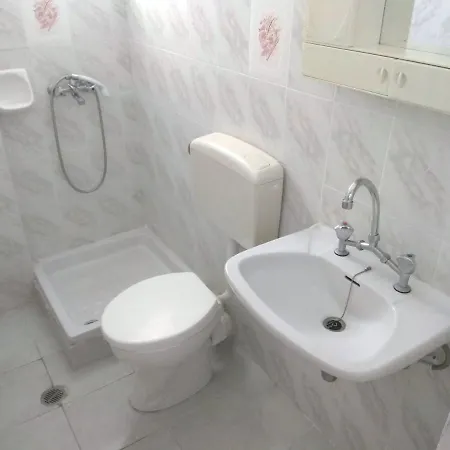 Central House Aparthotel