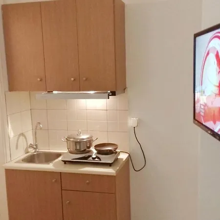 アパートホテル House